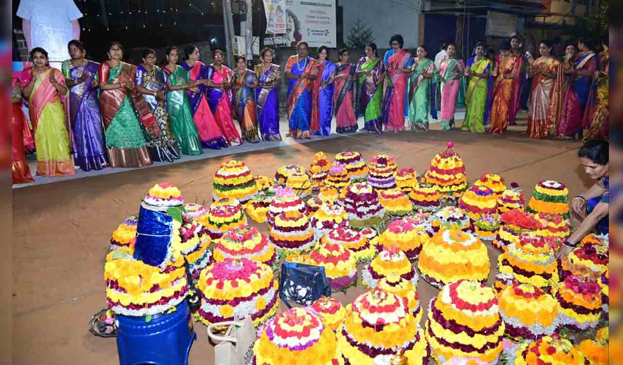 saddulabathukammacelebrationsheldinhyderabad