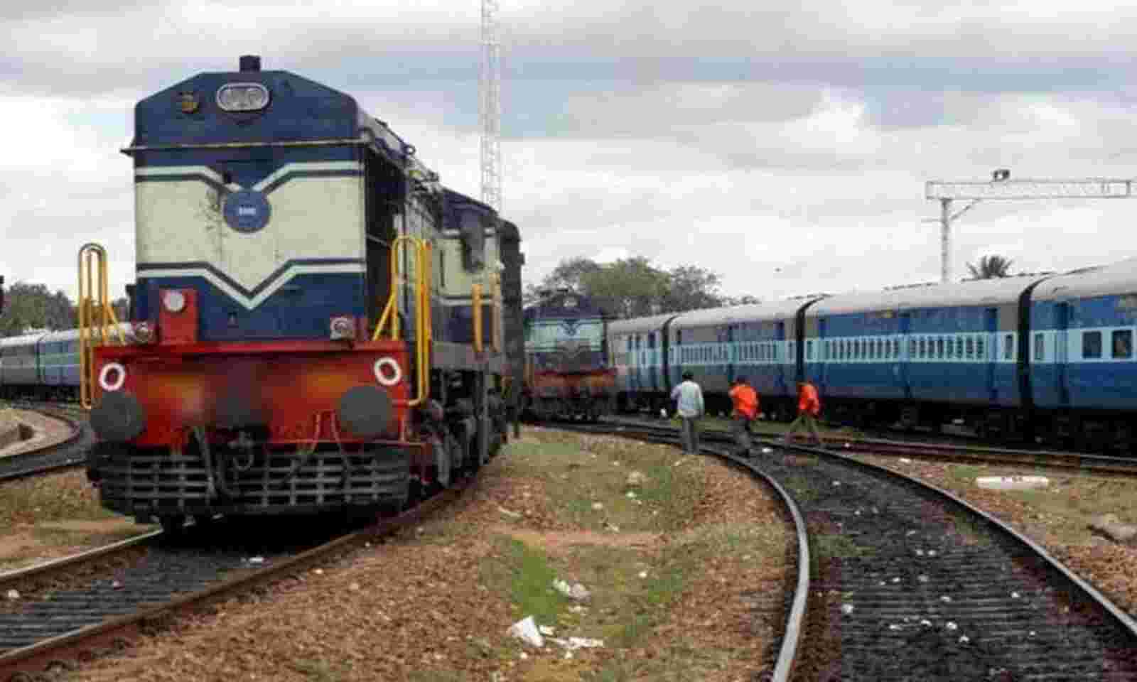 scrtorunspecialtrainsbetweenkachigudaandkakinada