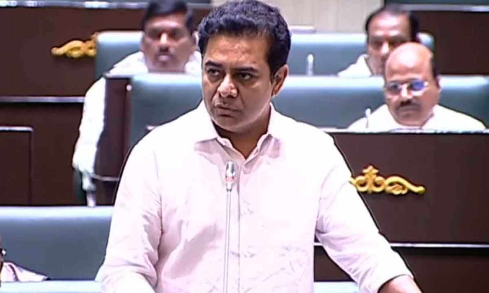 telanganagovttookbackover1200acresoflandfromindustries:ktr