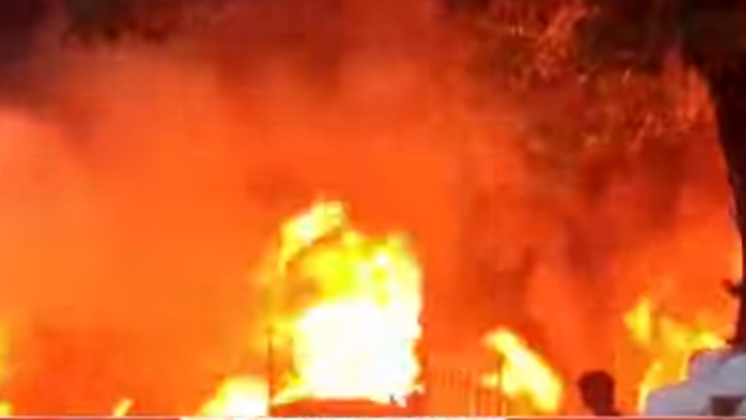 firebreaksoutatfurniturewarehouseinvanasthalipuram
