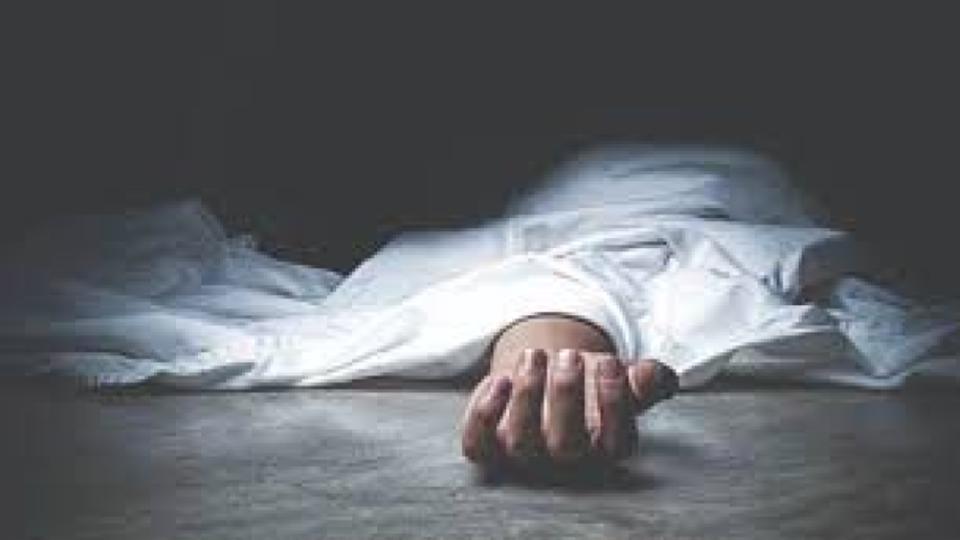 womanheldformurderinghusbandusingsleepingpillsinkarimnagar