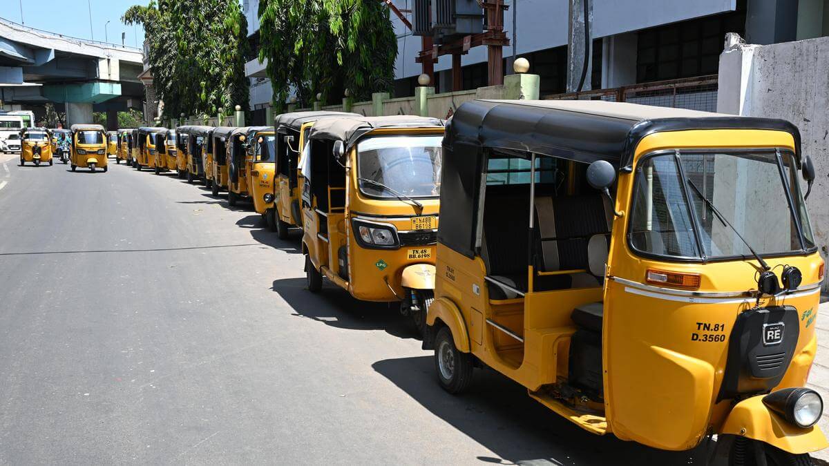 Auto LPG shortage leaves Hyderabad drivers waiting for hours