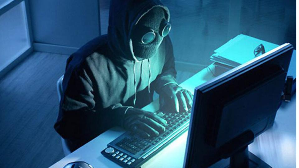 Man Loses Rs 13.3 Lakh by Dating App Investment Scam in Begumpet