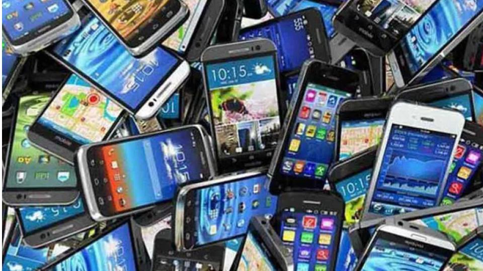 Malkajgiri police recover over 1,000 lost and stolen mobiles
