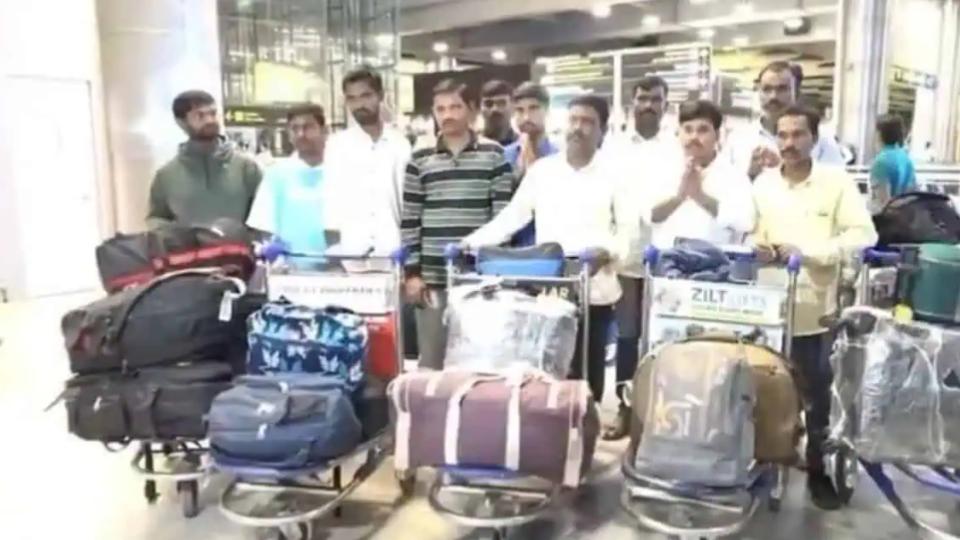 Twelve Migrant Workers Return from Jordan at RGI Airport
