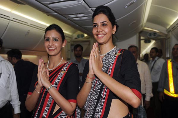 passengersstrandedinhyderabadairportforsixhours
