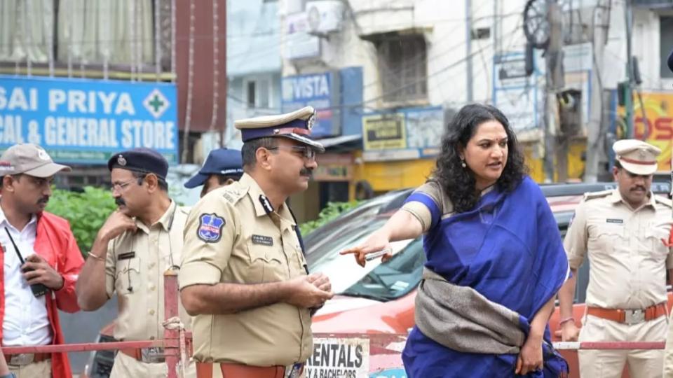Cyberabad Officials Inspect Storm Water Drain Works