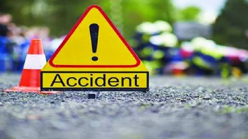 Two Blue Colt Constables Injured In Karimnagar Car Accident