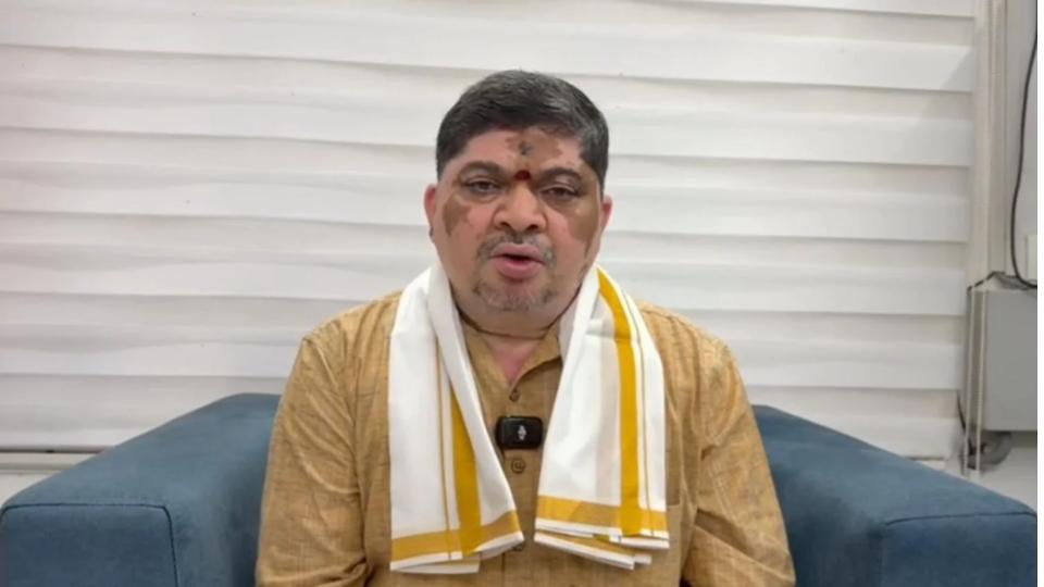 Ponnam Asks Officials to Stay Alert in Hyderabad 