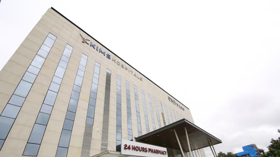 mauritiuswomenundergoessurgeryatkimshospitalkondapur