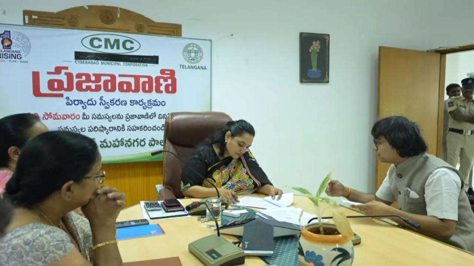 CMC Receives 45 Grievances at Prajavani