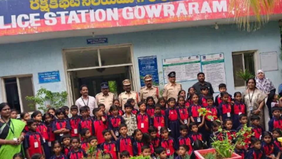 School Students visit Gouraram police station for policing awareness
