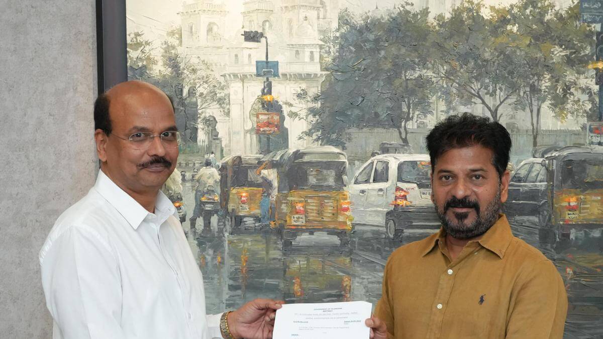 B Shivadhar Reddy is new Telangana DGP with Full Additional Charge