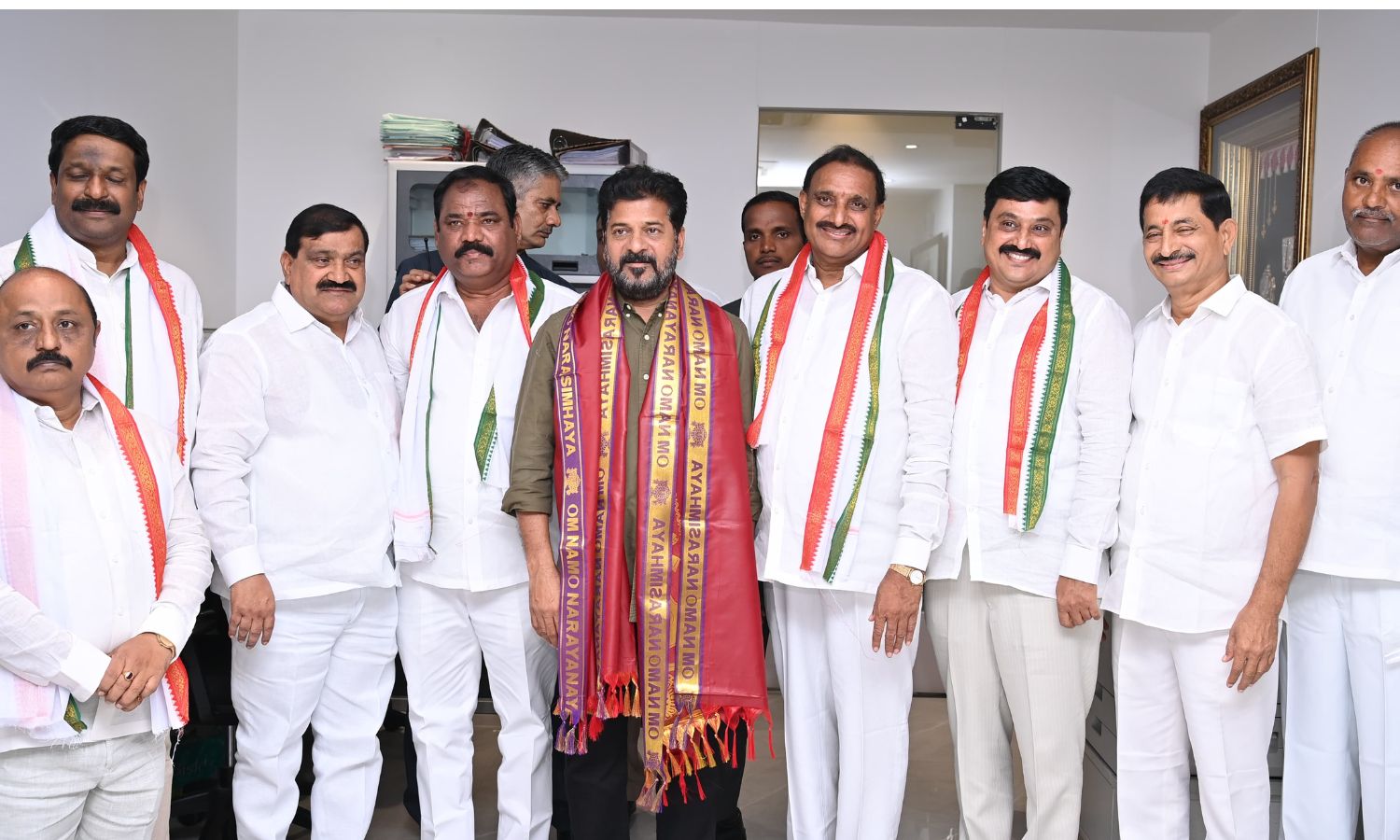brsmlaarekapudigandhijoinscongress