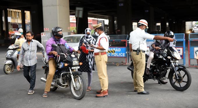 trafficviolatorspaidfinesofrs535croreintelanganain2024