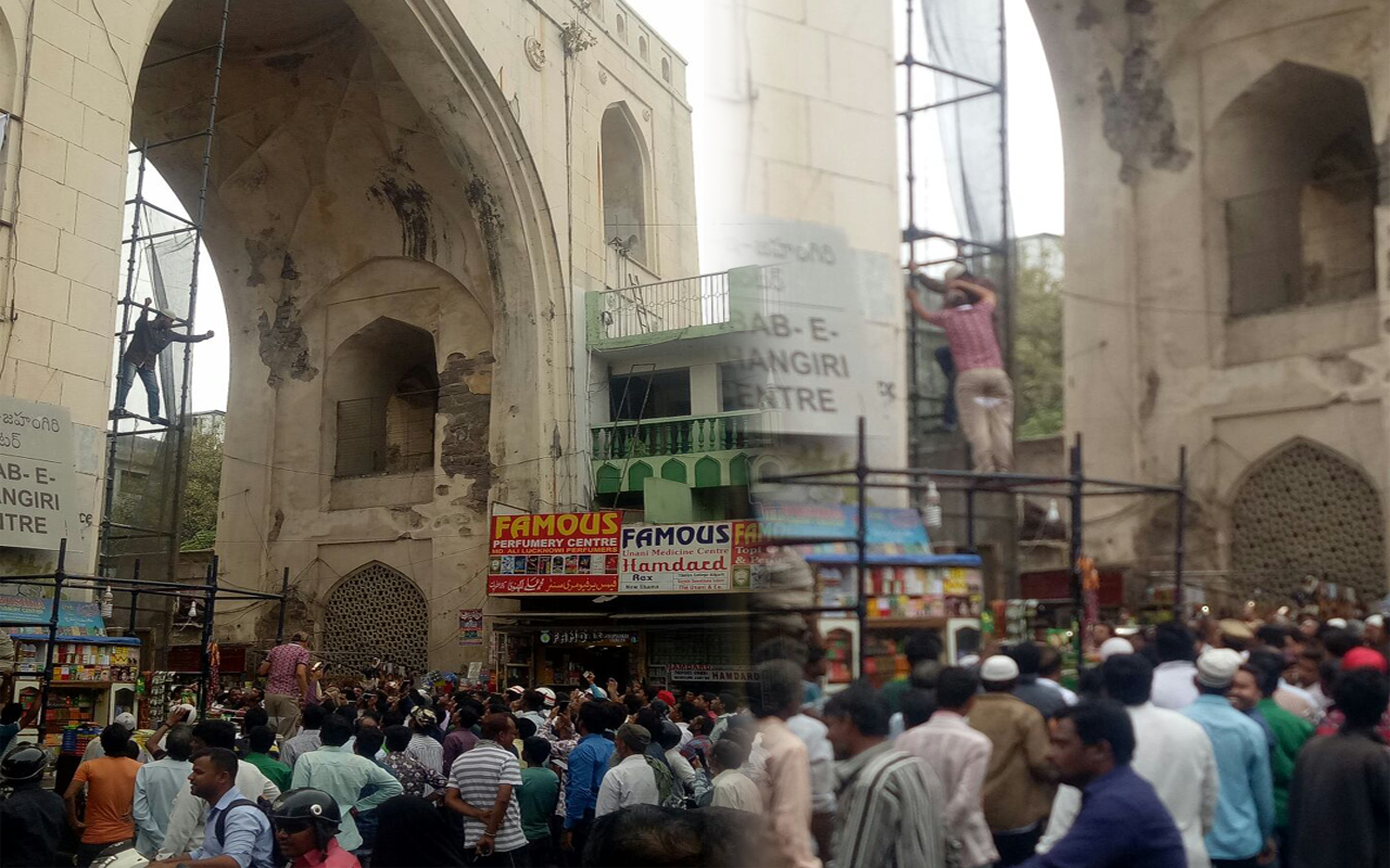 autodriverattemptssuicideatcharminar