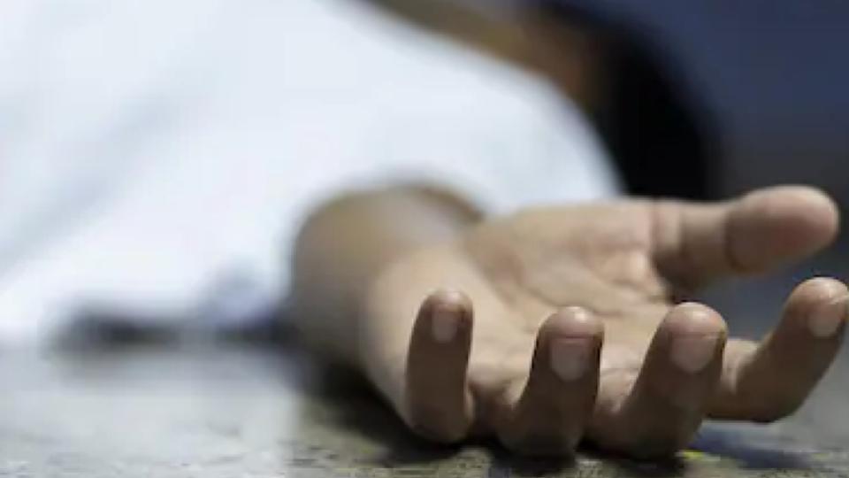 Youth found dead on railway track in Kothagudem