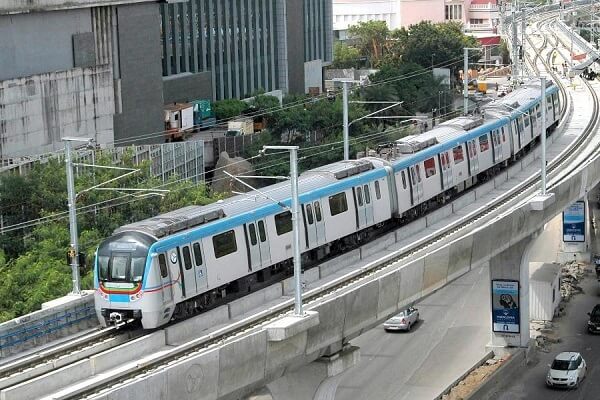hyderabadmetrorailannouncessupersaverfreedomoffer