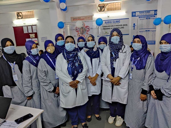 allwomenteamclinicinhyderabadmasjidtreatsover25kpatients