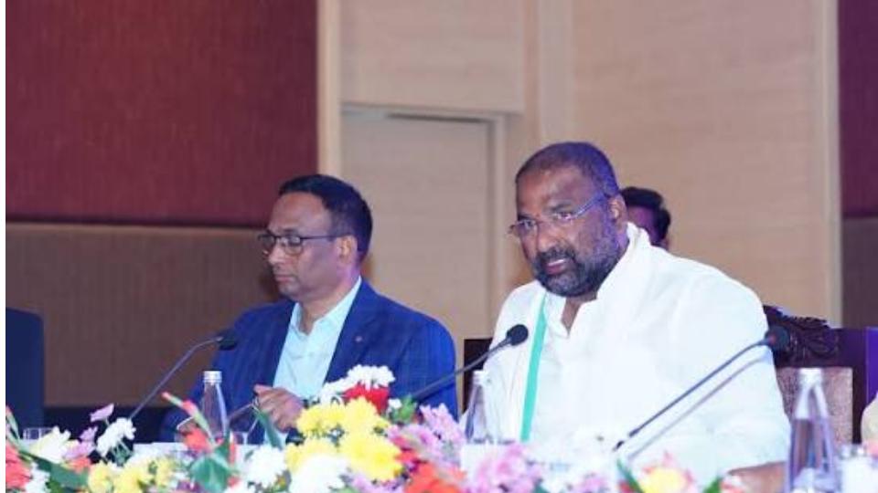 Animal Husbandry Min Vakiti Performs CPR on Man Who Collapsed at Assembly