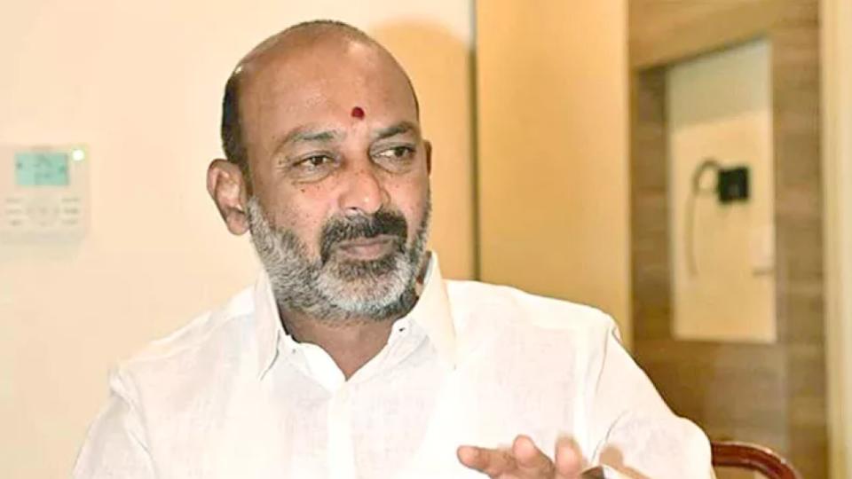 Police deny permission for Bandi Sanjay meeting 