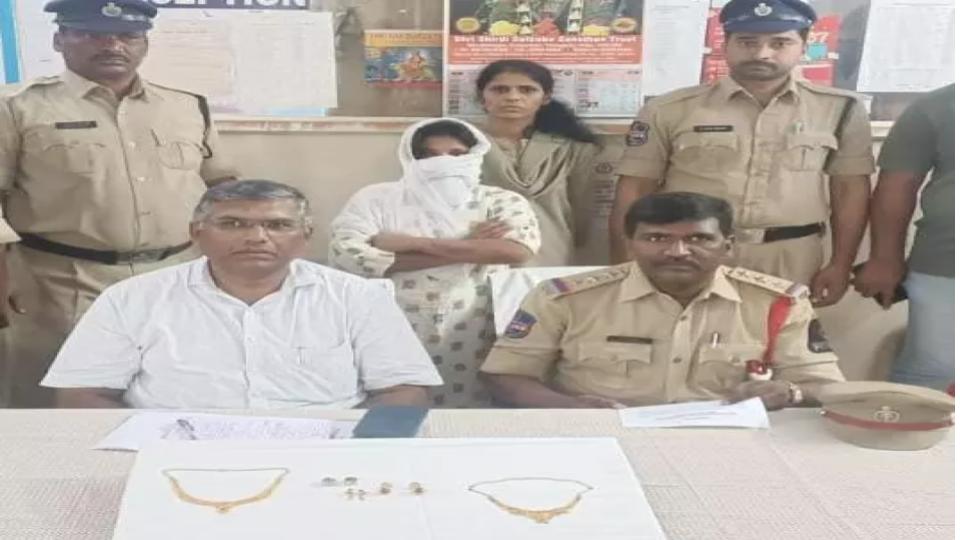 Woman held at Secunderabad Railway Station for stealing passenger’s gold ornaments