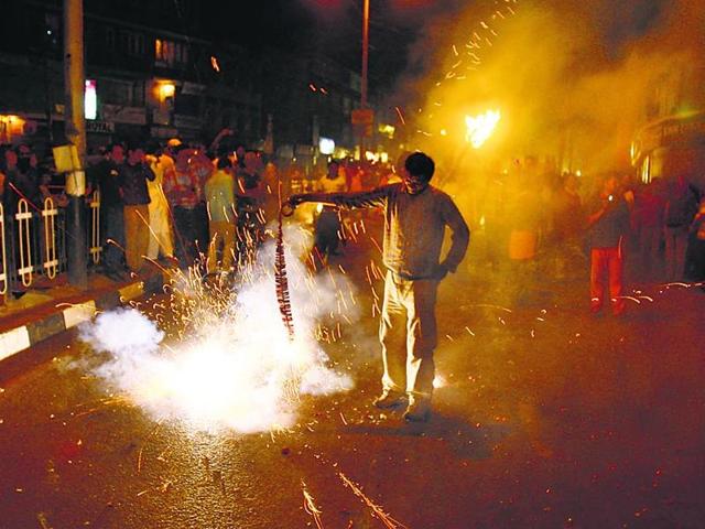 alarmingriseinairpollutionrecordedondiwaliinhyderabad