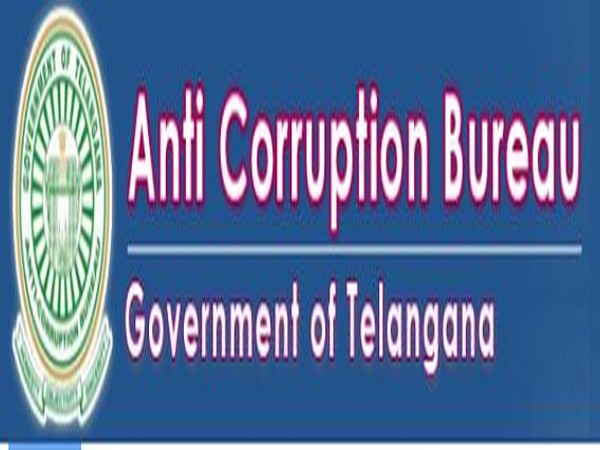 ACB nabs two Panchayat Raj officials taking bribe in Karimnagar