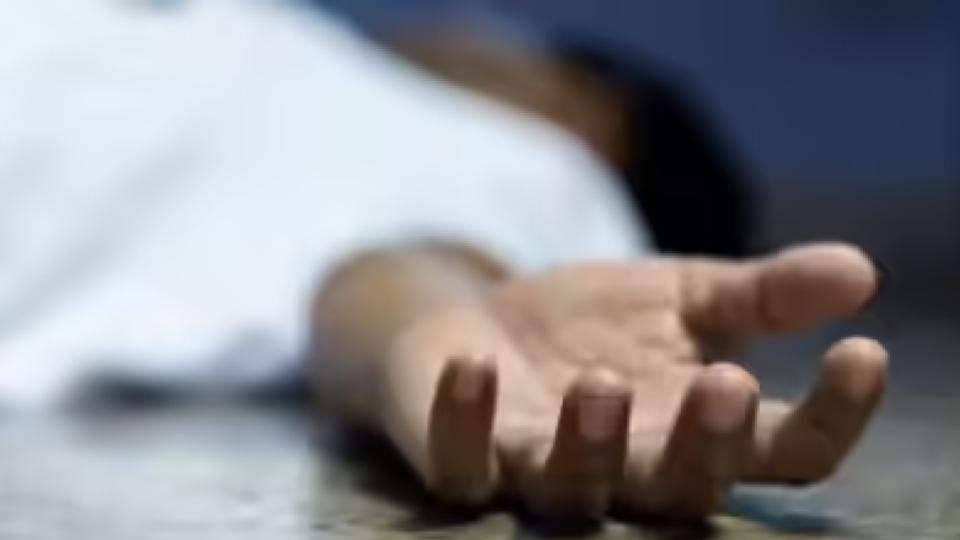 Man dies by suicide by jumping before an RTC bus in Khammam