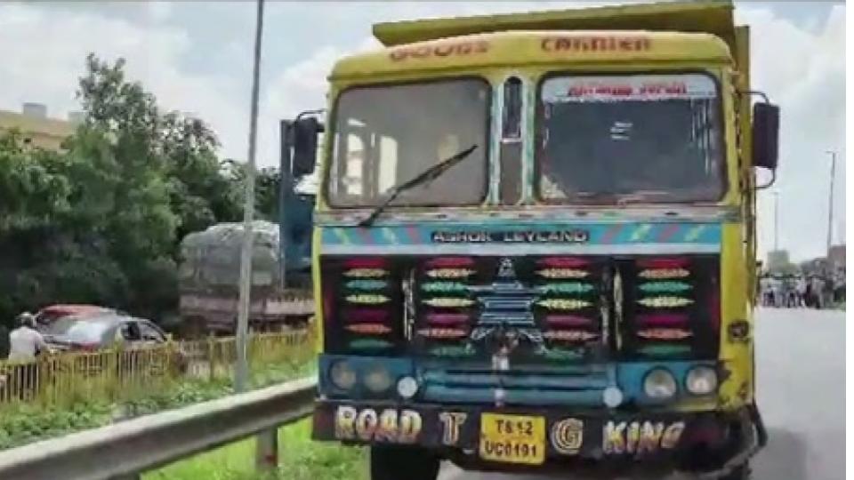 Four family members killed in Kamareddy crash