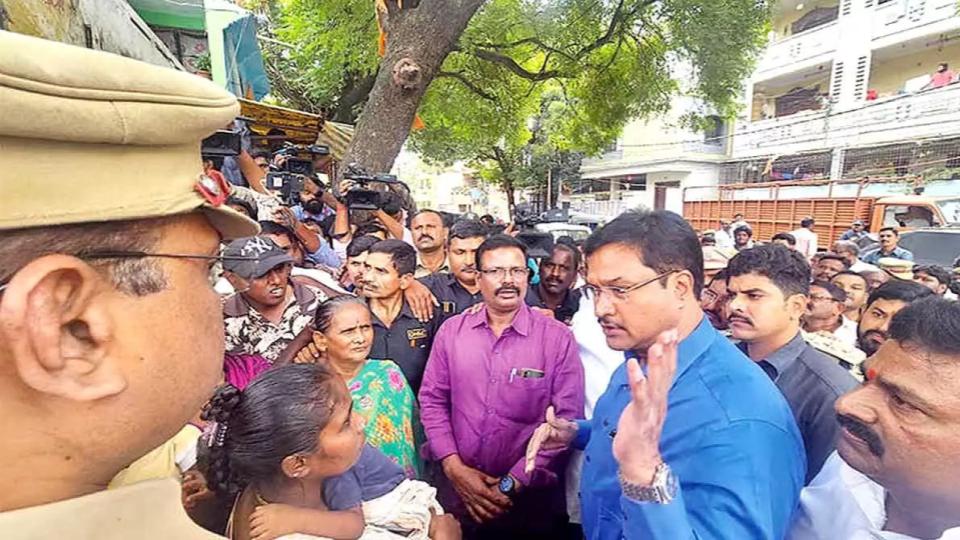 hydraachiefsurveysameenpuroverlandencroachments