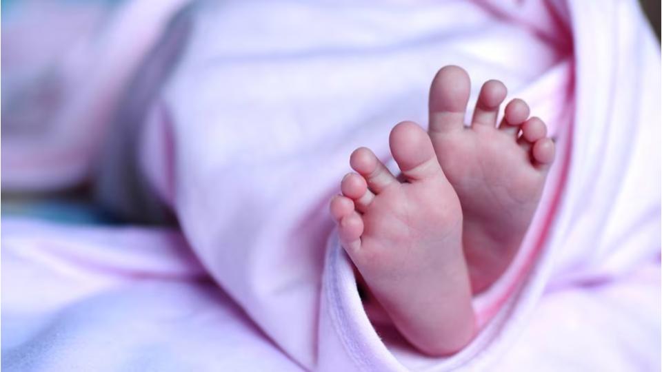 13-month-old girl dies on train journey from Begumpet to Kakinada