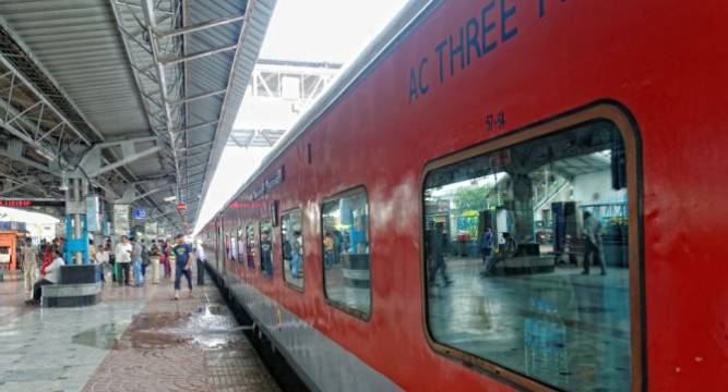 scrtorunsuvidhaspecialtraintovisakhapatnam