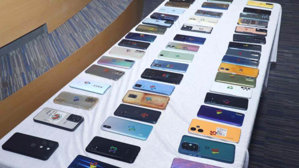 karimnagarpolicerecoversover2000phonesin2025