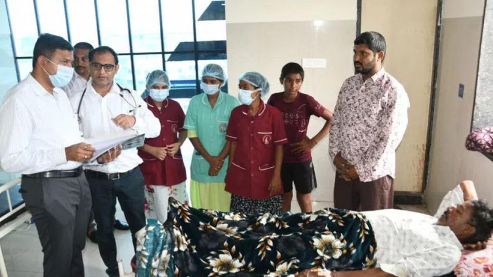 adilabadcollectormakessurprisevisittoprivatehospitalexpressesdispleasure