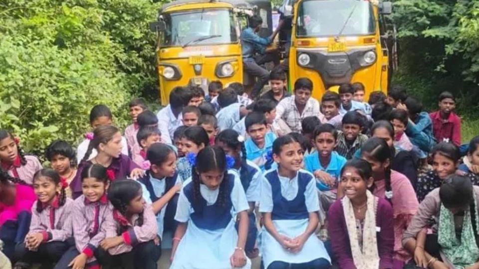 Schoolchildren protest poor road condition in Asifabad