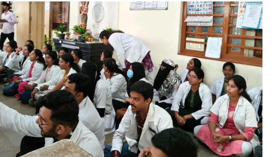 AYUSH medicos protest for higher stipends in Secunderabad