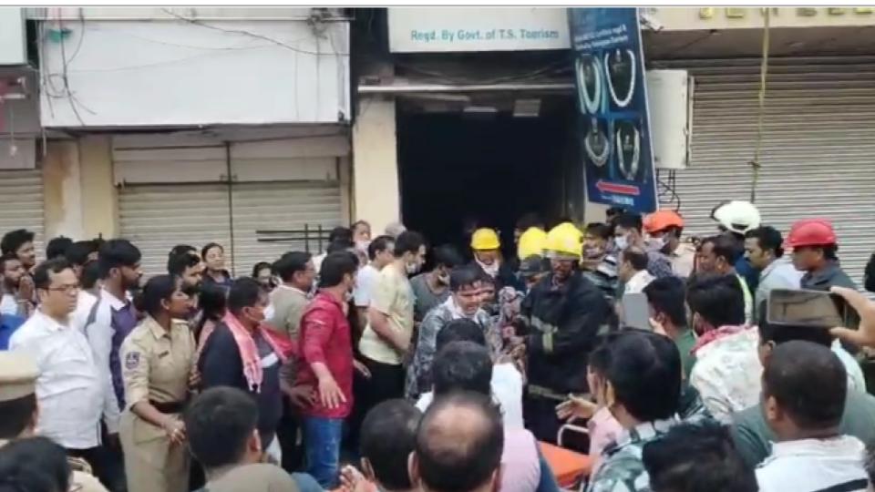Ten killed as fire rages in Gulzar Houz jewellery shop