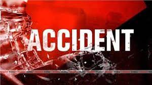 Man dies in road accident at Ameerpet