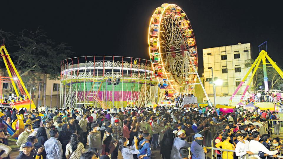 SHE Teams caught 264 for harassing women during Nampally Exhibition