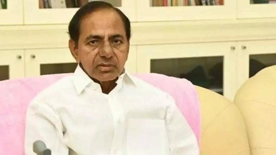 KCR expresses concern over floods in Telangana