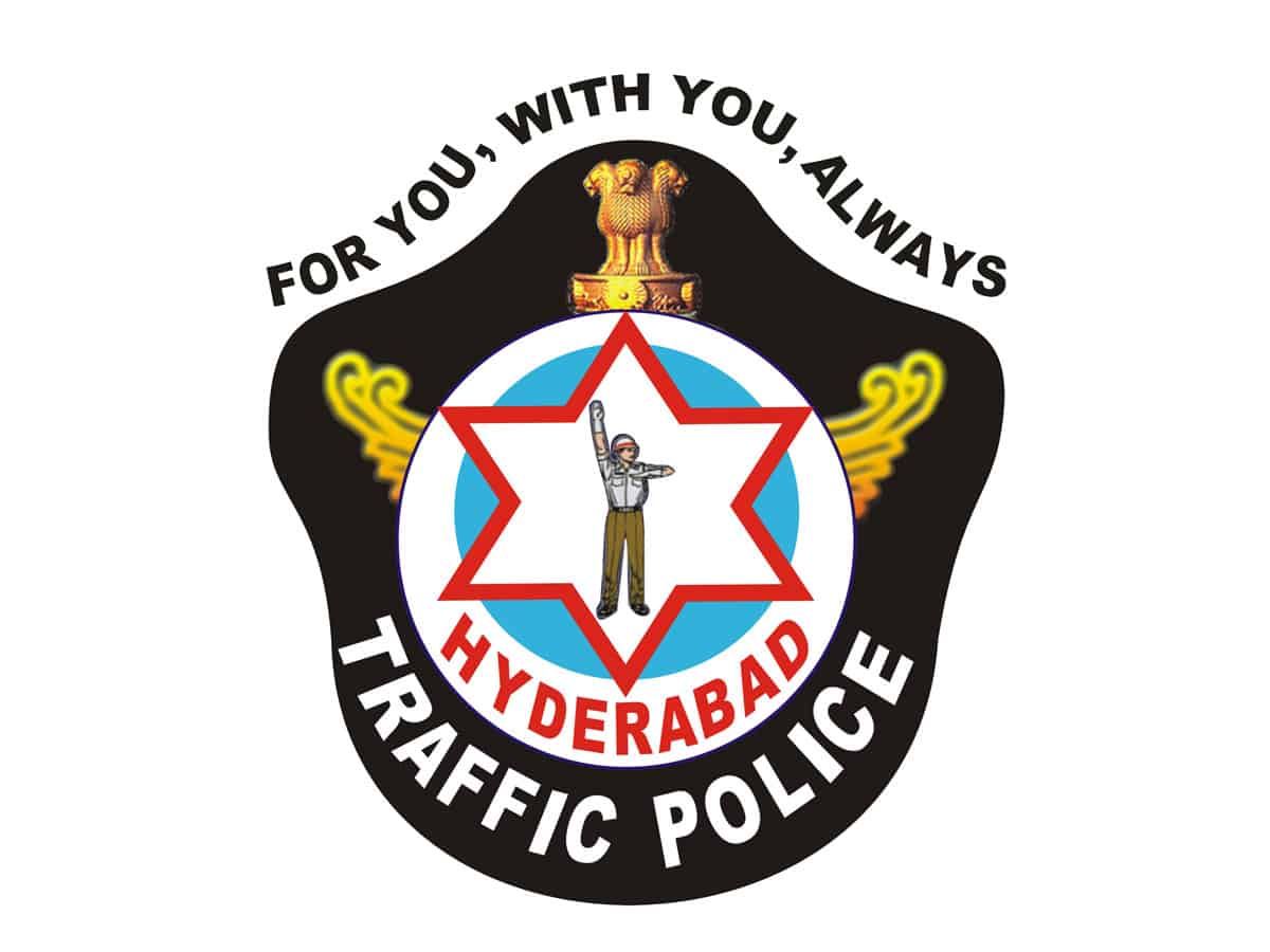 hyderabadtrafficpolicelaunchspecialdriveagainstprivatebusesheavyvehicles