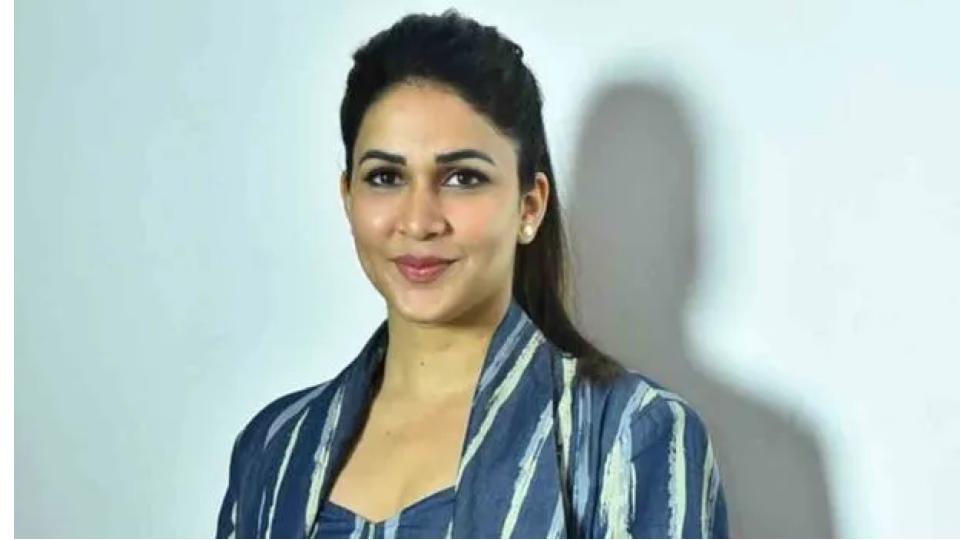 Telugu actress Lavanya files cybercrime complaint 
