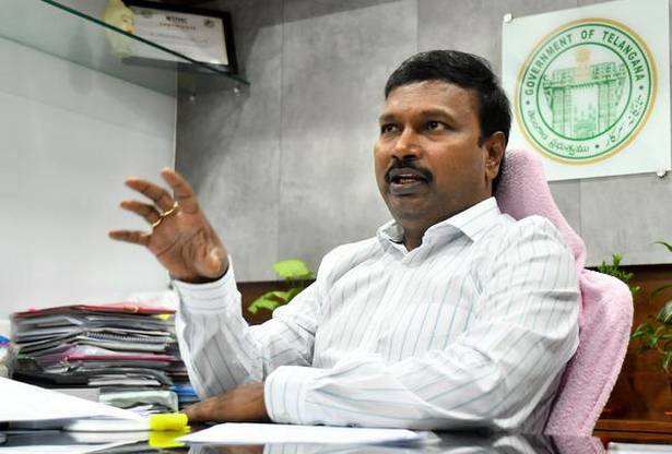 nolinkingofcovid19vaccinationtogovtschemes:stategovt