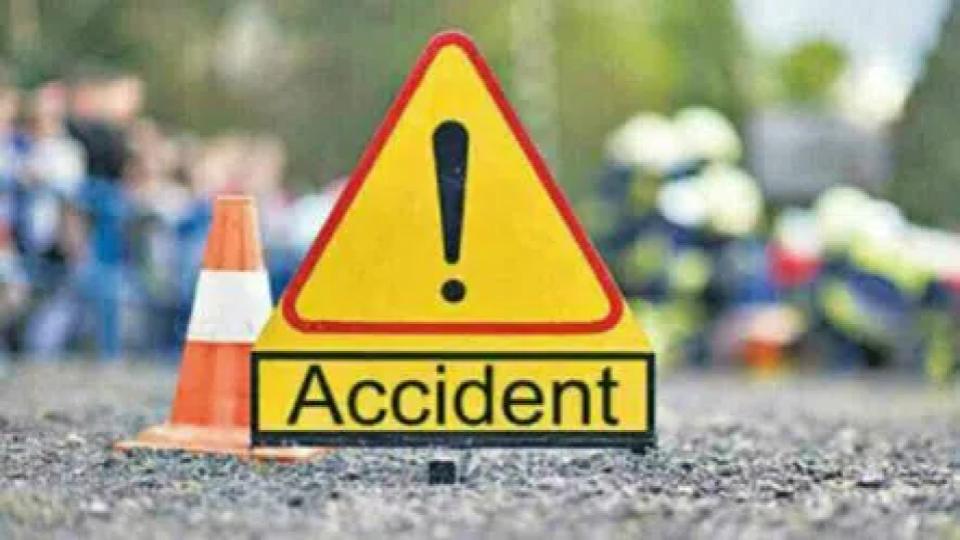 Four Killed and Five Injured in Road Accident in Sangareddy 