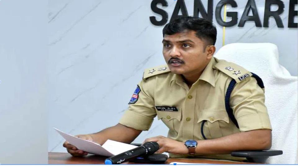 motherconnectswithsonafter6yearsthankstosangareddycop