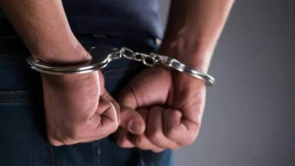 manarrestedfordupingpeopleofjobfraudinhyderabad