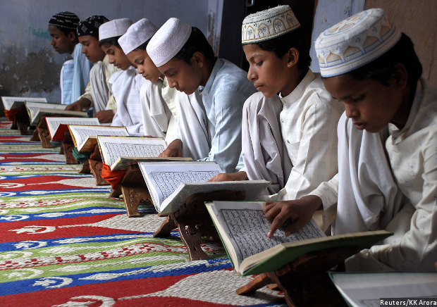 madrasastudentsgetfreehealthcheckupsandhealthcardsinhyderabad