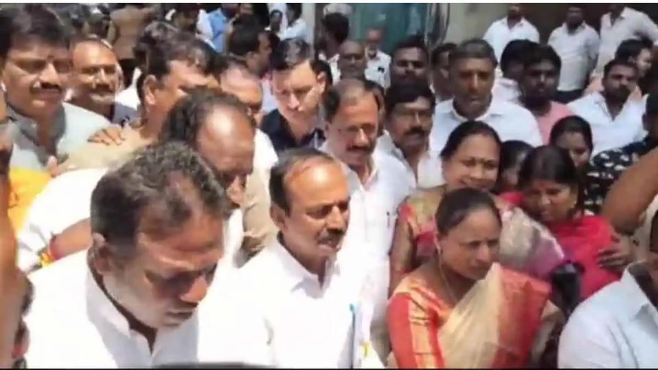 Eatala Rajender appears before Ghose Commission 