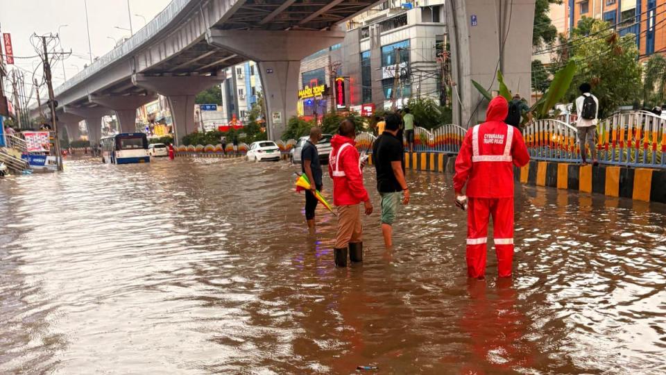 Cyberabad police advise early logout 